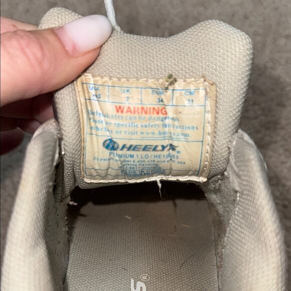 Heelys Premium 1 Lo Metallic Silver Chrome Sneakers Youth 3 - Picture 5 of 7